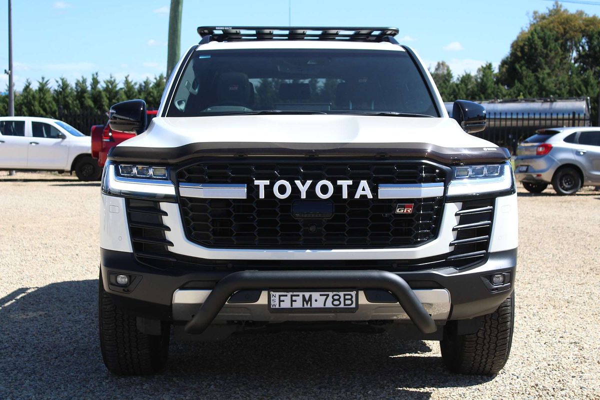 2023 Toyota Landcruiser GR Sport FJA300R