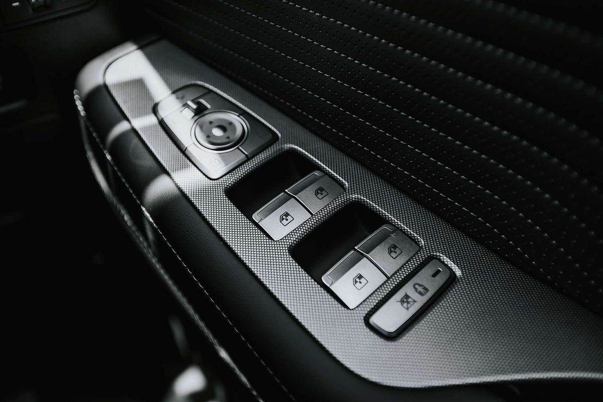 2024 Hyundai Palisade Calligraphy Black Ink LX2.V5