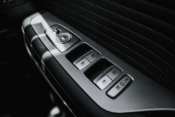 2024 Hyundai Palisade Calligraphy Black Ink LX2.V5