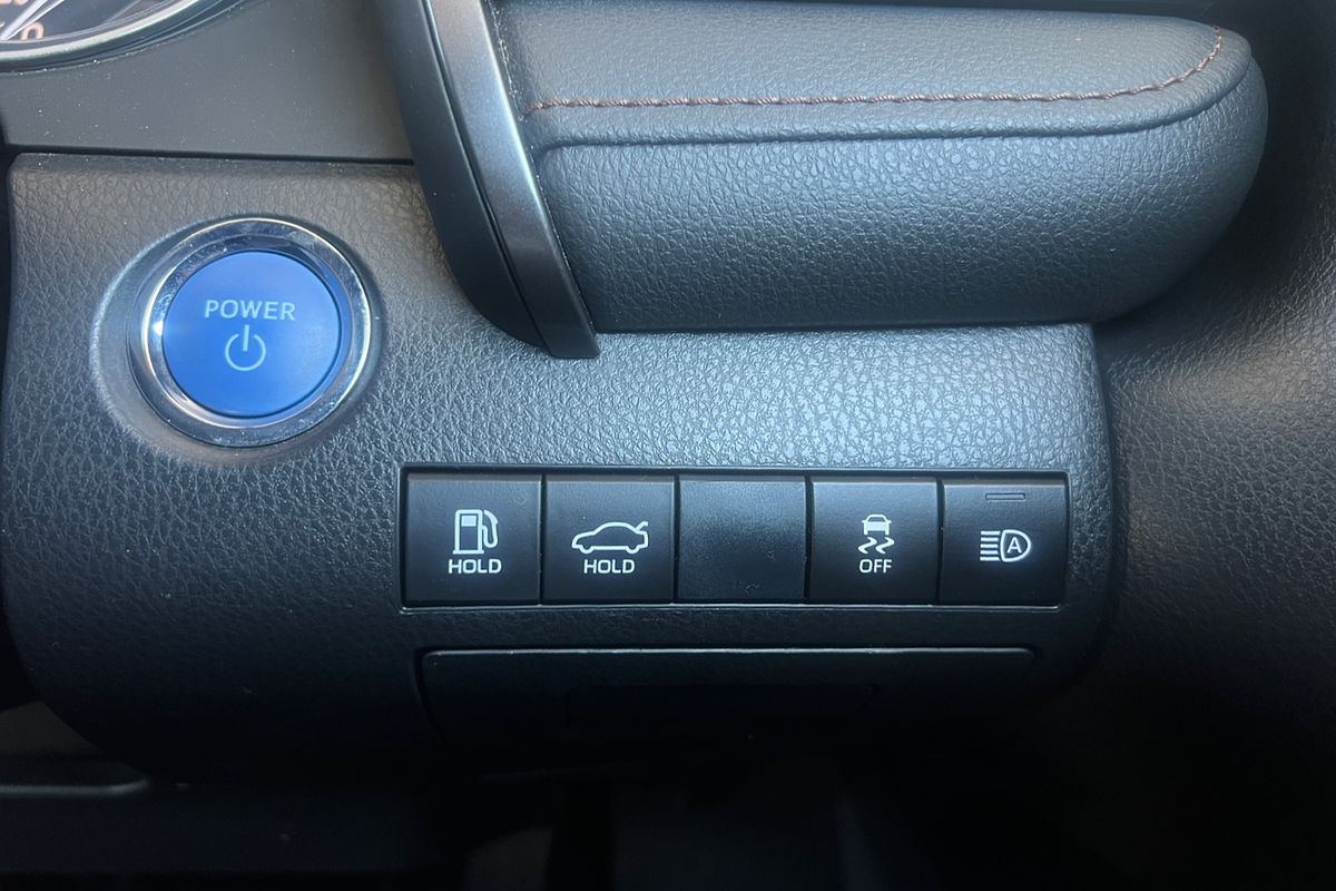 2019 Toyota Camry Ascent Sport AXVH71R