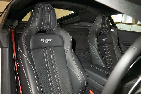 2023 Aston Martin Vantage