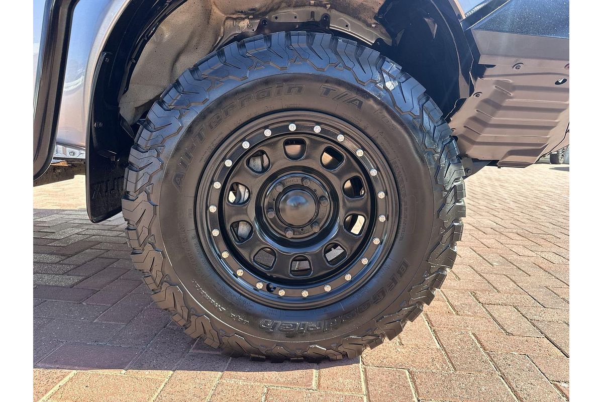 2020 Toyota Hilux SR5 GUN126R 4X4