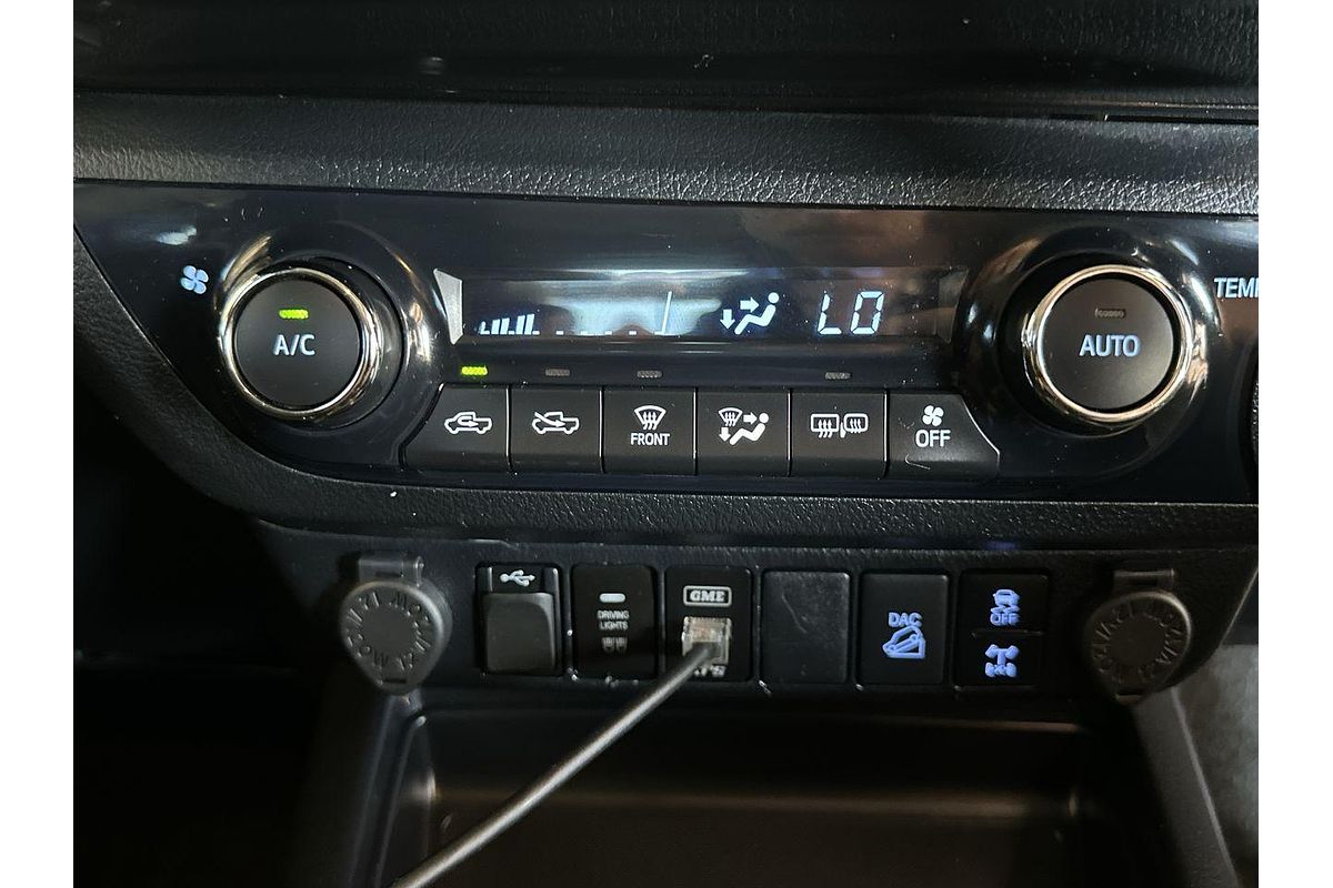 2020 Toyota Hilux SR5 GUN126R 4X4