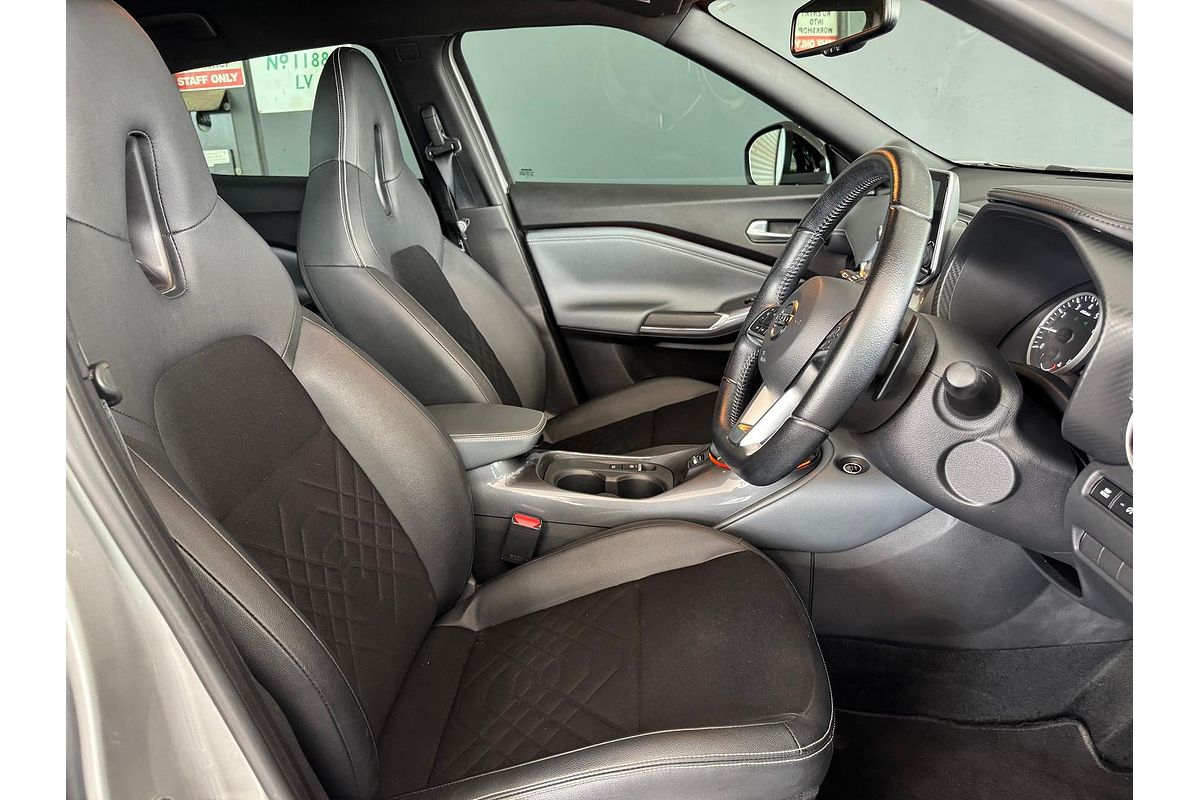 2020 Nissan JUKE ST-L F16