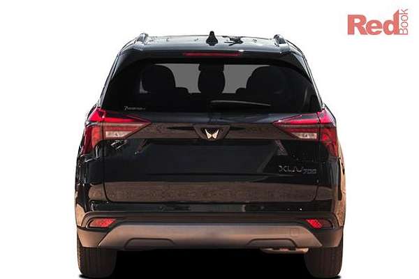 2024 Mahindra XUV700 AX7L Black Edition