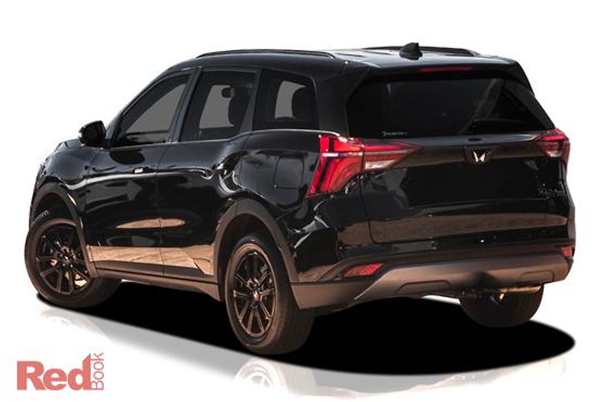 2024 Mahindra XUV700 AX7L Black Edition