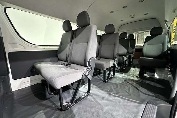 2018 Toyota Hiace Commuter TRH223R