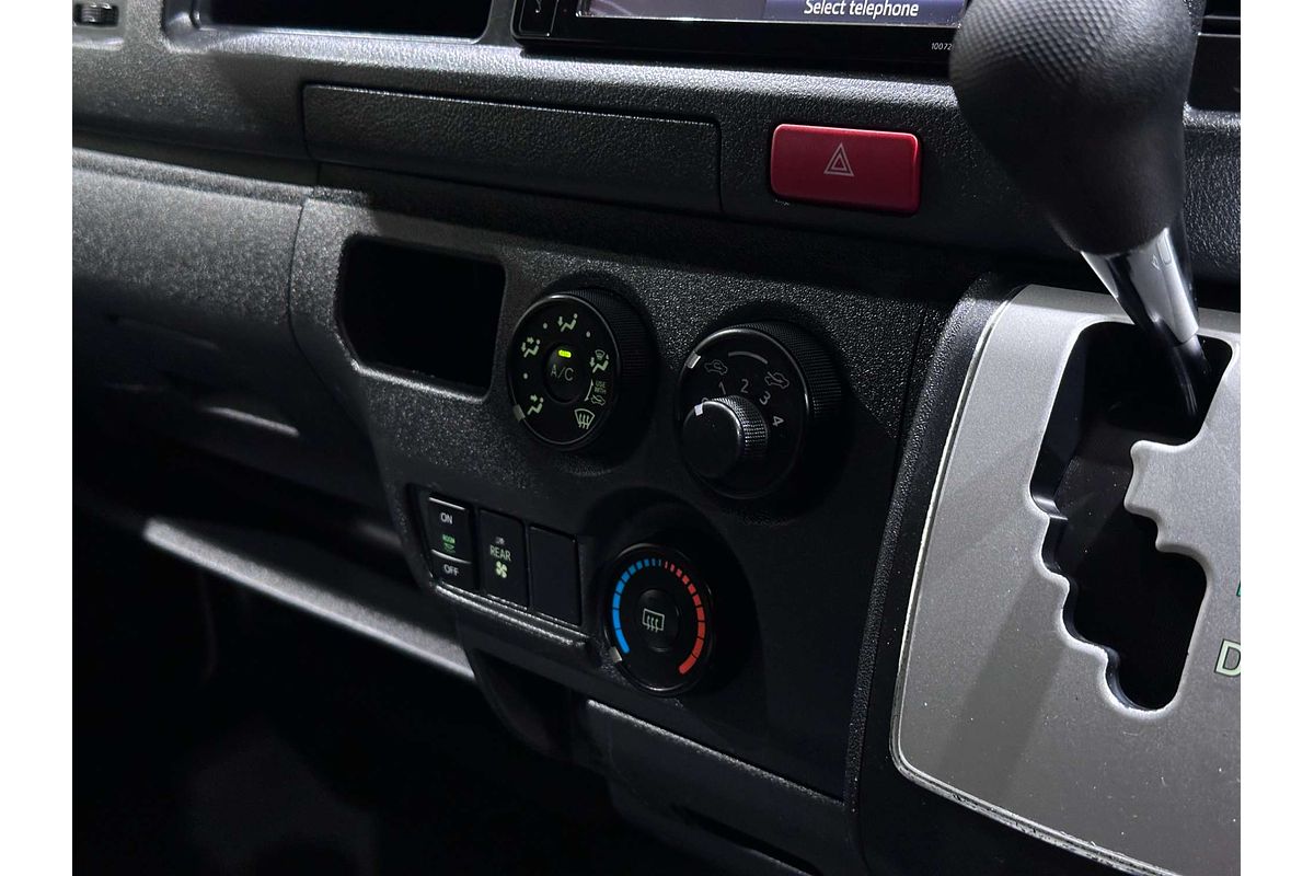2018 Toyota Hiace Commuter TRH223R