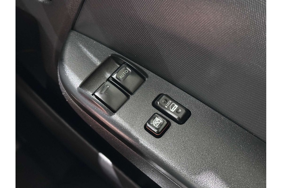 2018 Toyota Hiace Commuter TRH223R