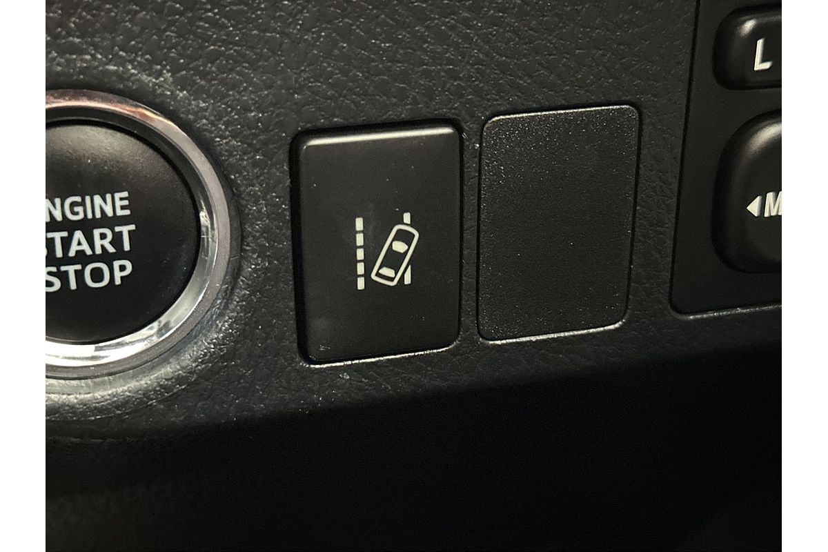 2018 Toyota RAV4 Cruiser ASA44R