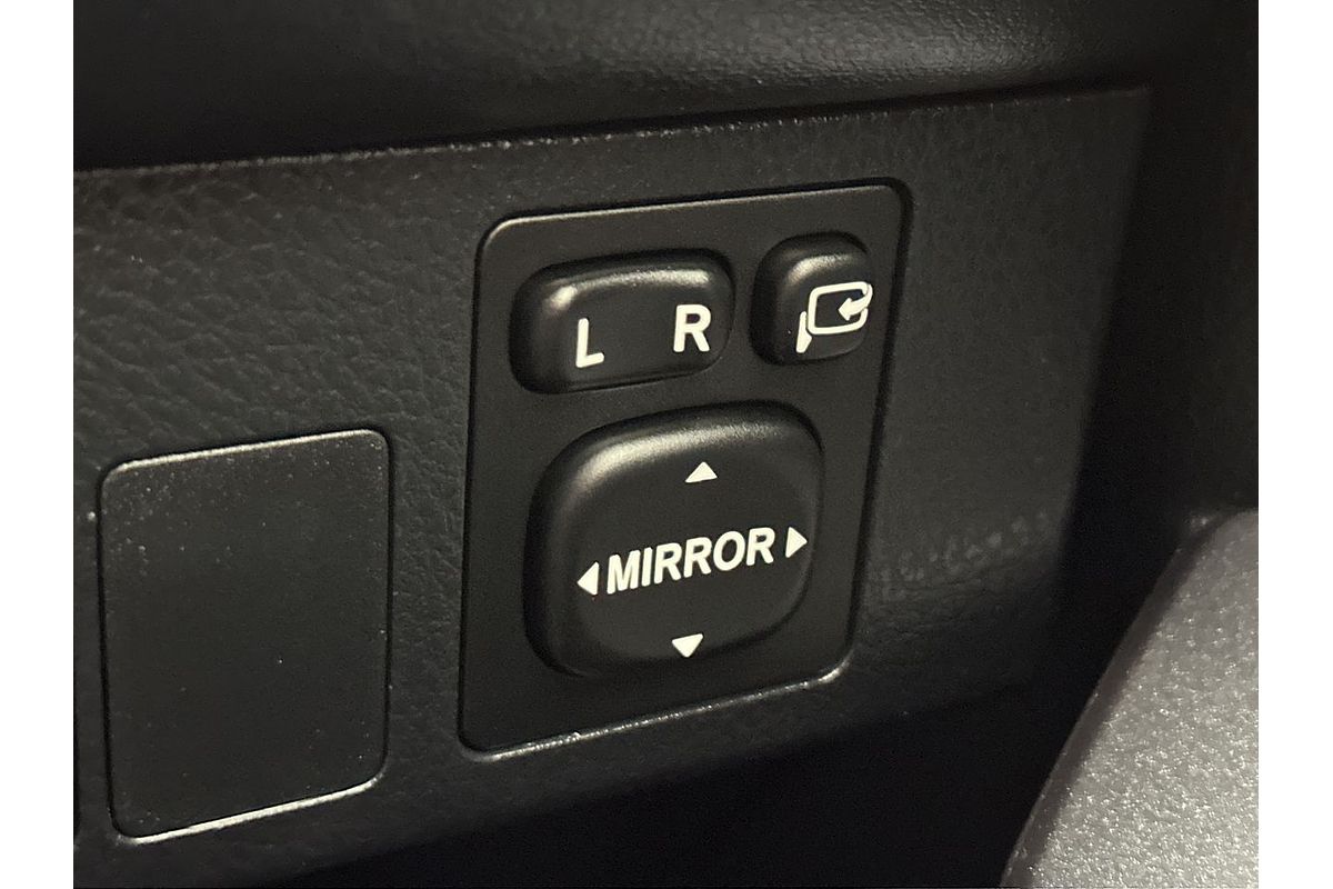 2018 Toyota RAV4 Cruiser ASA44R