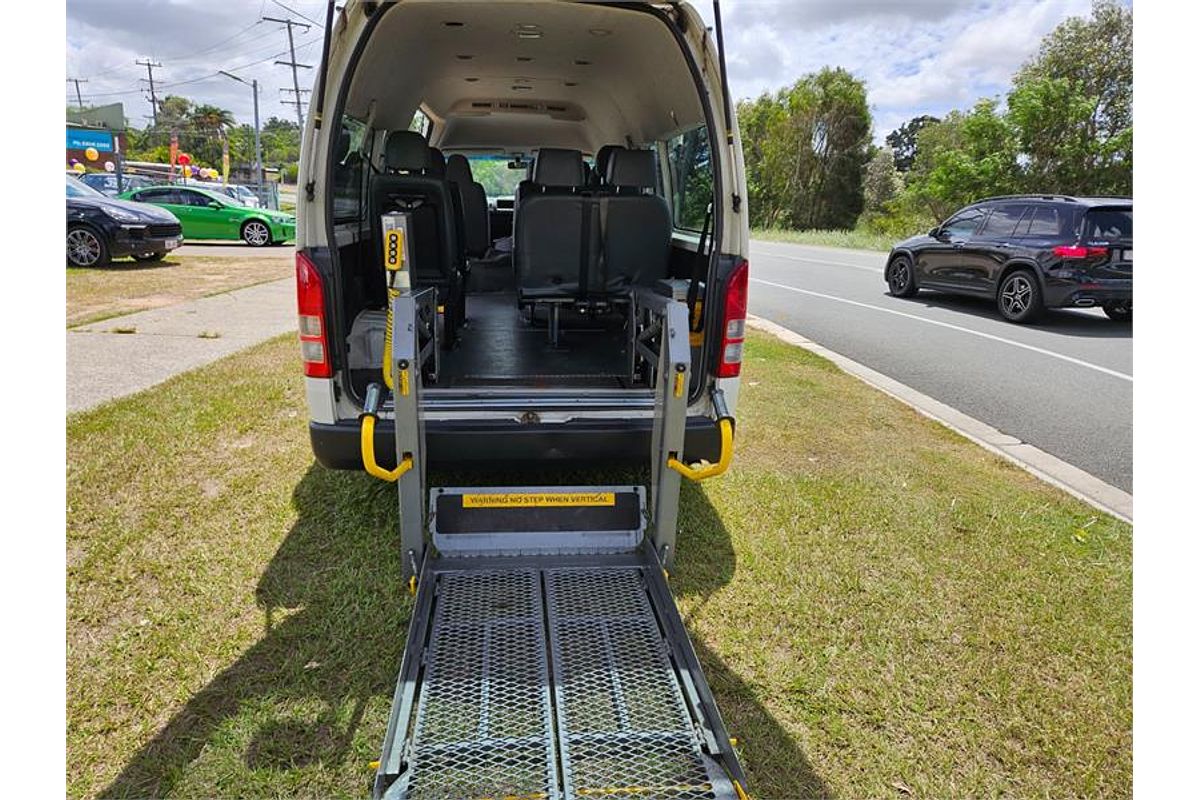 2011 Toyota Hiace Commuter KDH223R