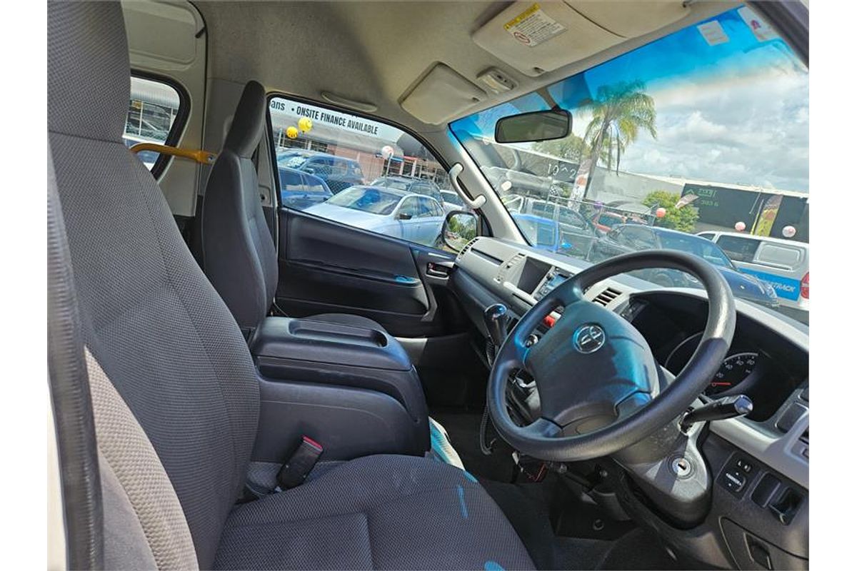 2011 Toyota Hiace Commuter KDH223R