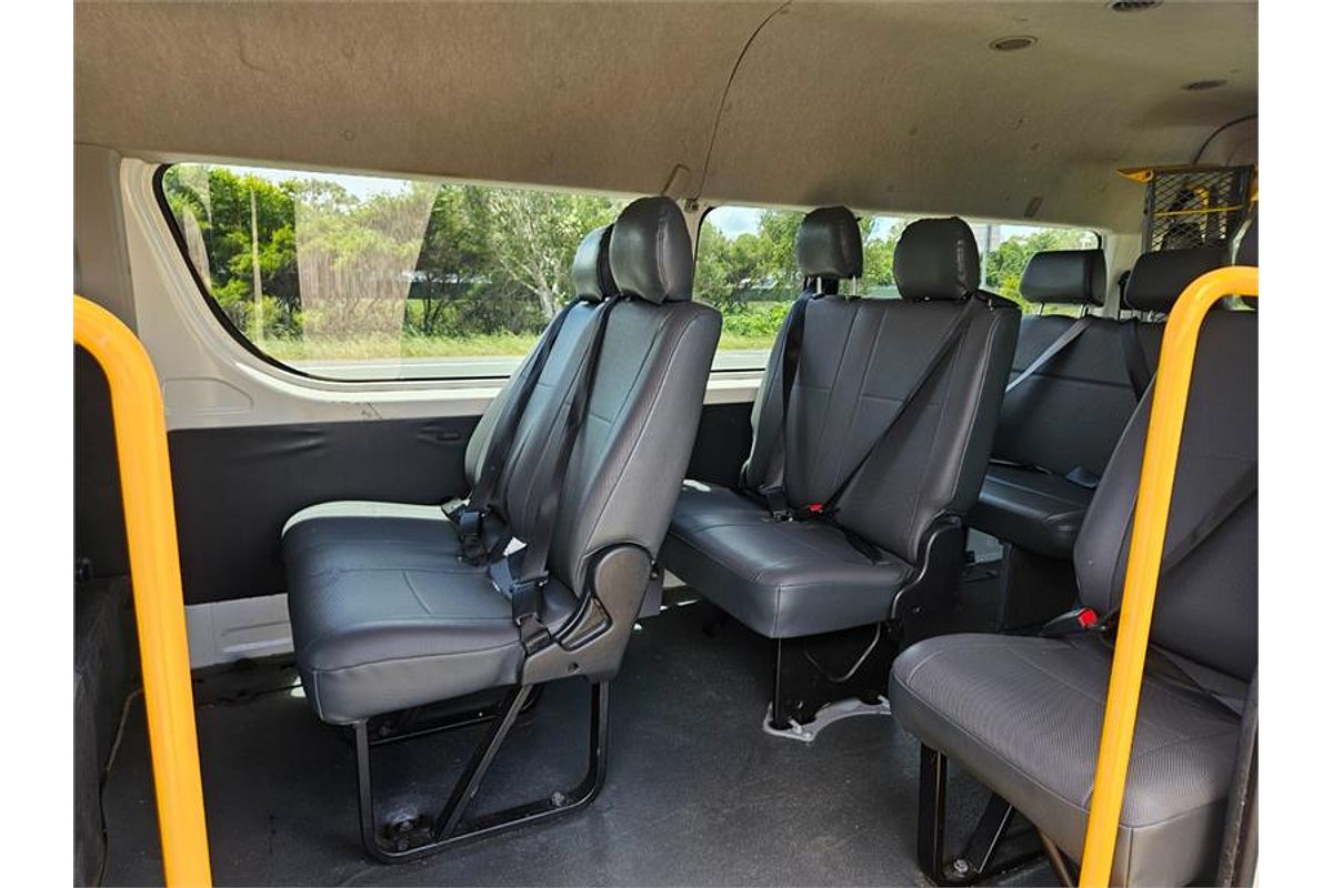 2011 Toyota Hiace Commuter KDH223R