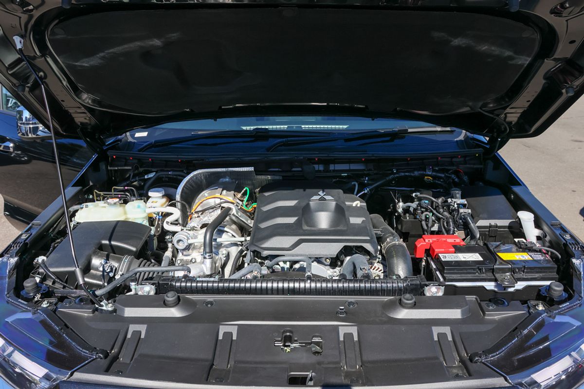 2024 Mitsubishi Triton GLS MV 4X4