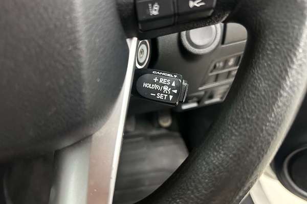 2019 Toyota Hilux SR GUN126R 4X4