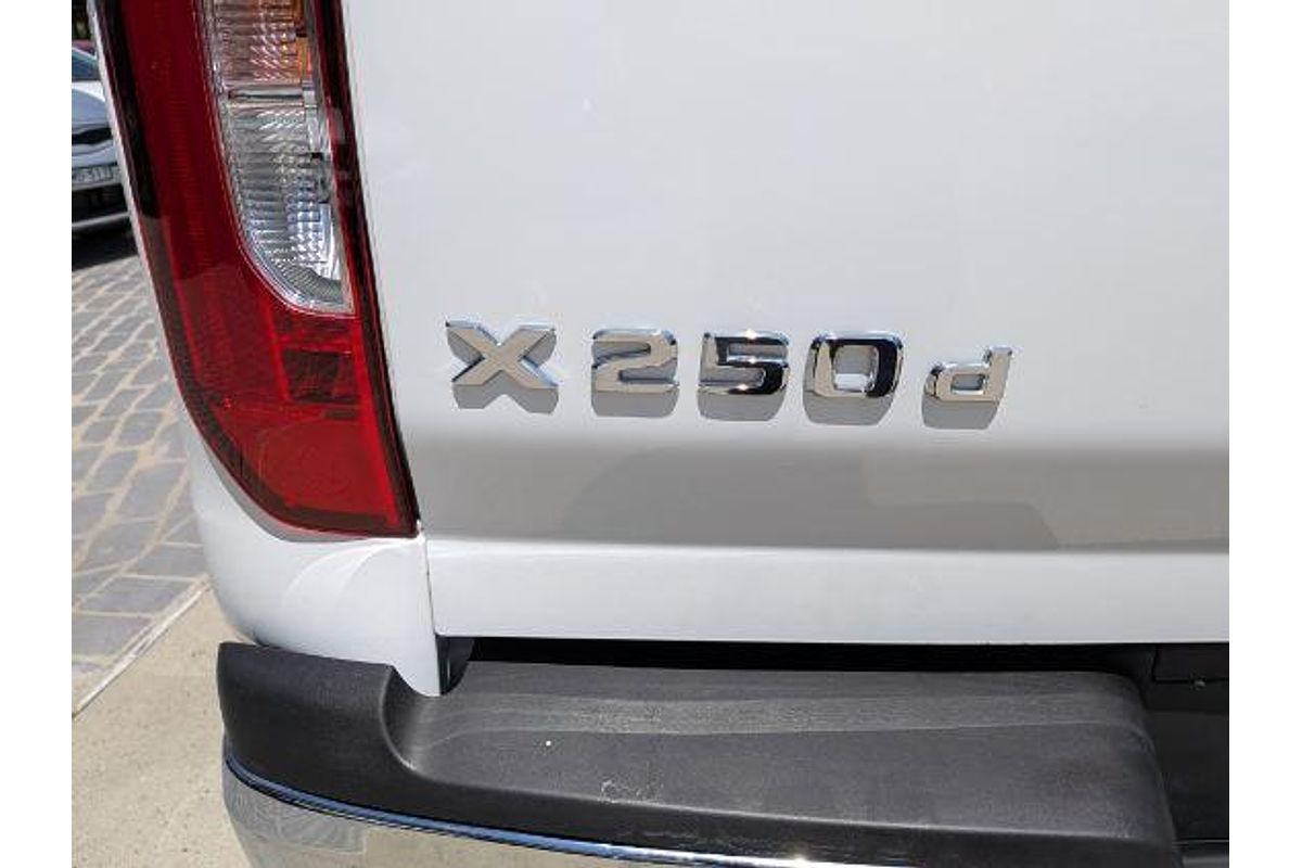2017 Mercedes-Benz X-Class X250d Power 470 4X4