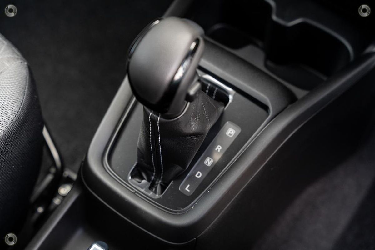 2024 Suzuki Swift Hybrid Plus UZ