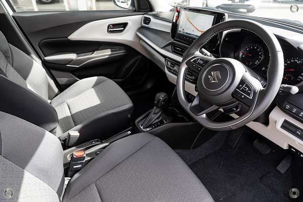 2024 Suzuki Swift Hybrid Plus UZ