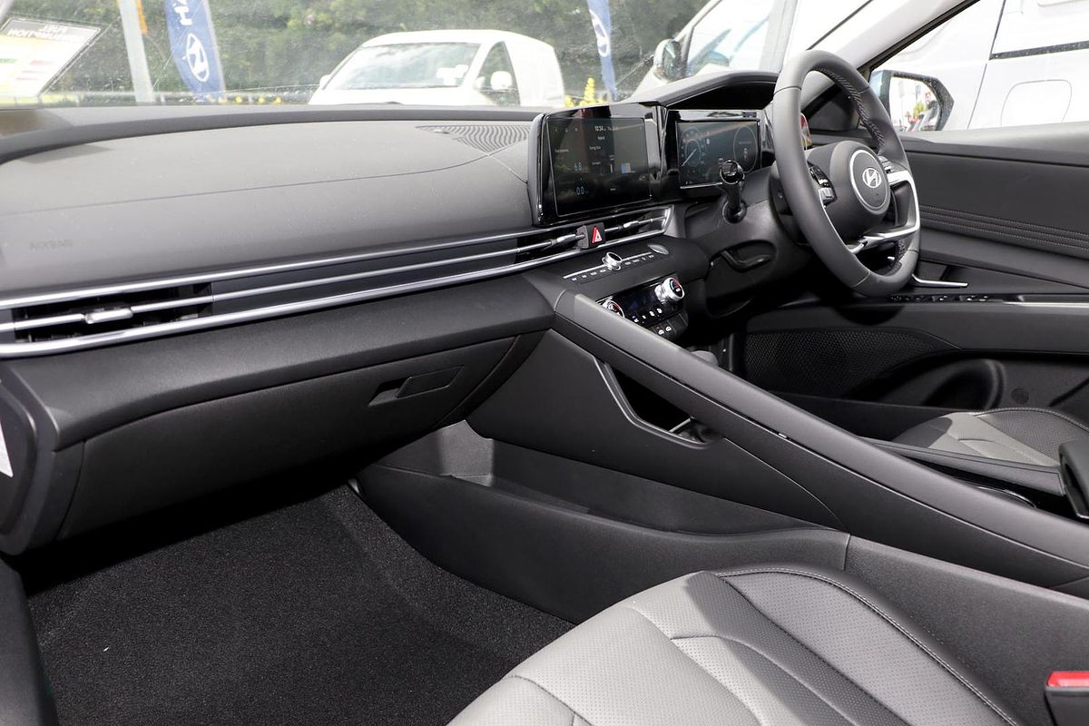 2025 Hyundai i30 Elite Hybrid CN7.V2