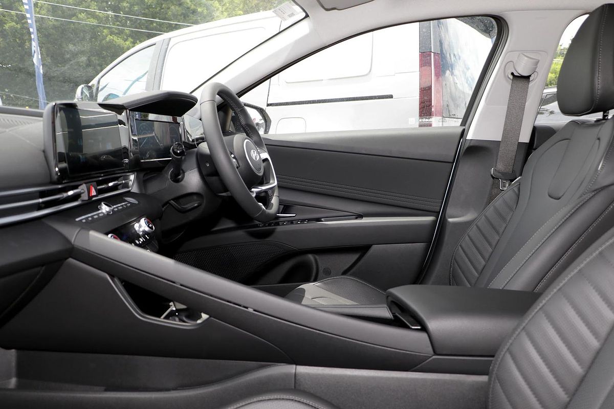 2025 Hyundai i30 Elite Hybrid CN7.V2