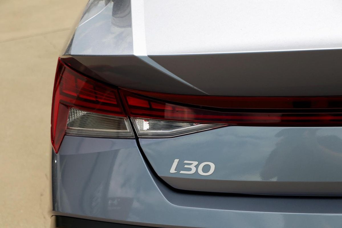2025 Hyundai i30 Elite Hybrid CN7.V2