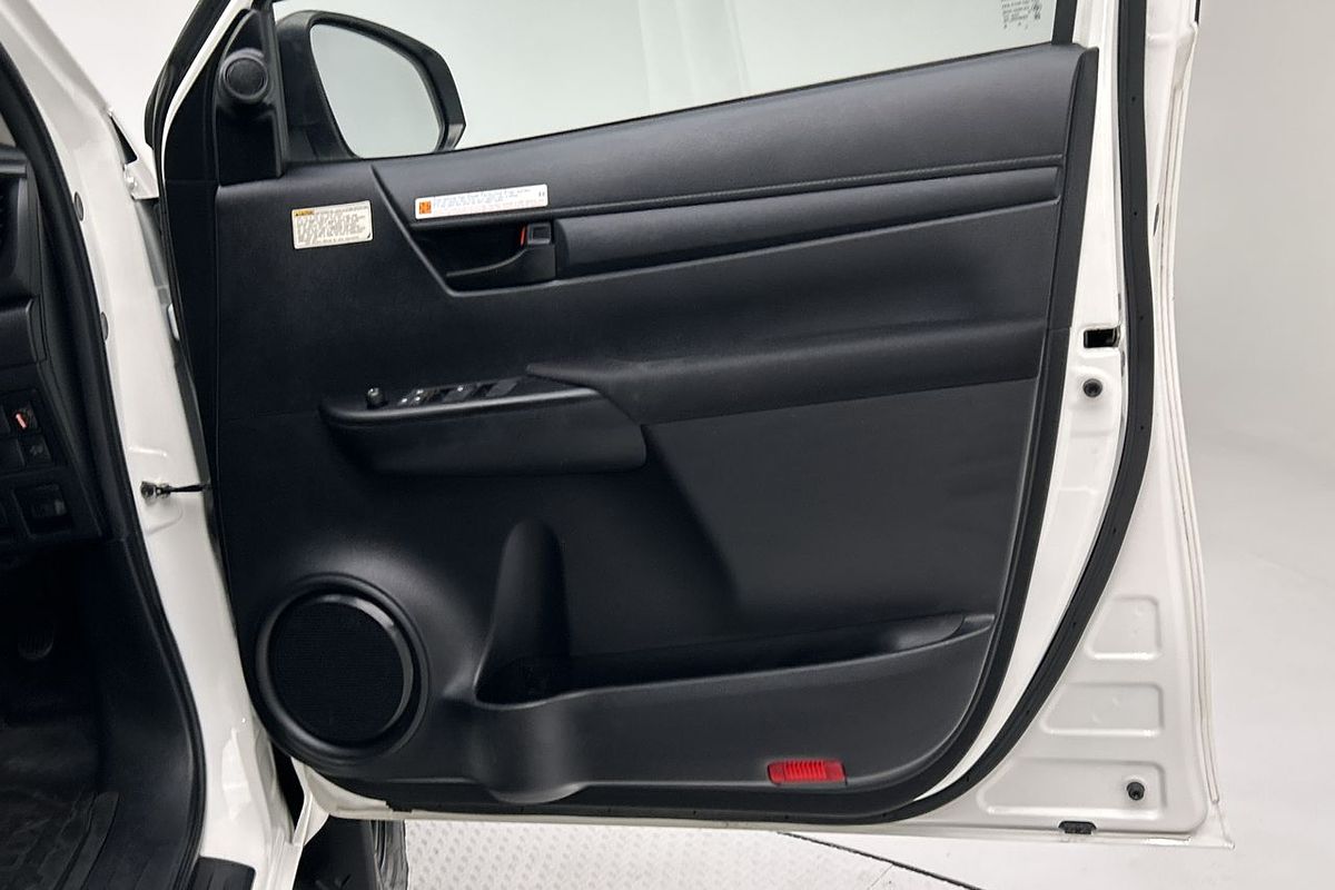 2020 Toyota Hilux SR GUN126R 4X4