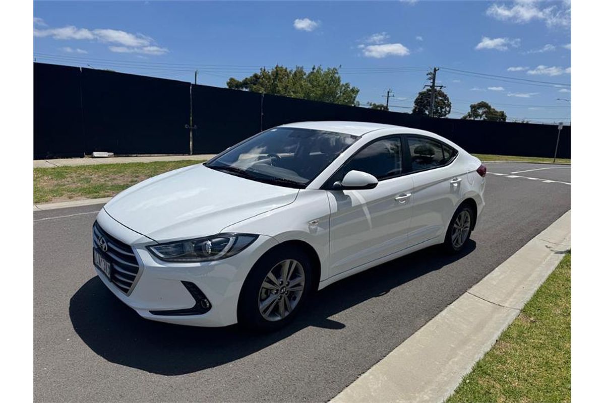2017 Hyundai ELANTRA ACTIVE 2.0 MPI AD MY18