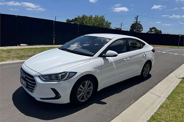 2017 Hyundai ELANTRA ACTIVE 2.0 MPI AD MY18