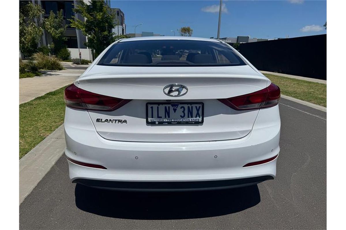 2017 Hyundai ELANTRA ACTIVE 2.0 MPI AD MY18