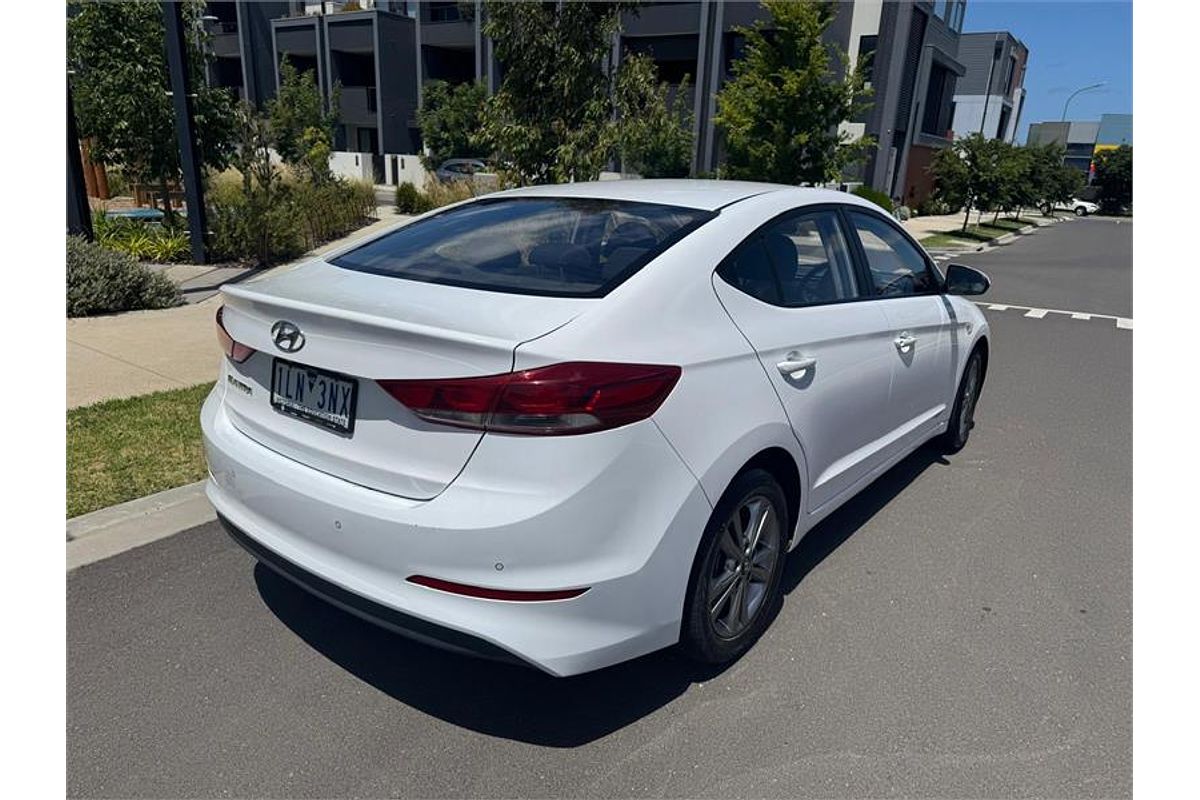 2017 Hyundai ELANTRA ACTIVE 2.0 MPI AD MY18