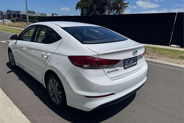 2017 Hyundai ELANTRA ACTIVE 2.0 MPI AD MY18