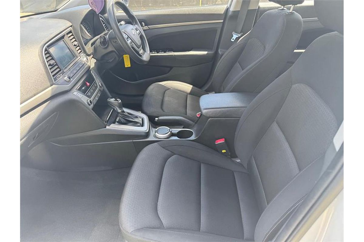 2017 Hyundai ELANTRA ACTIVE 2.0 MPI AD MY18