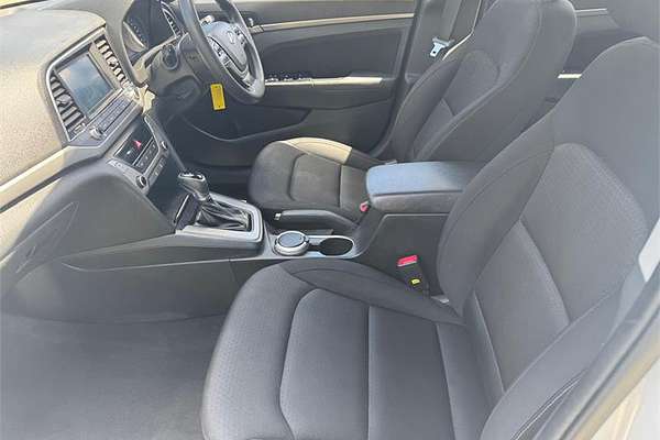 2017 Hyundai ELANTRA ACTIVE 2.0 MPI AD MY18