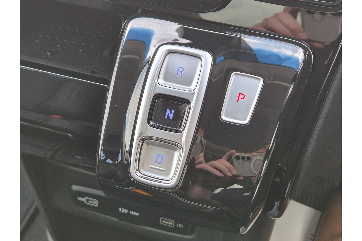 2022 Hyundai STARIA Highlander US4.V1