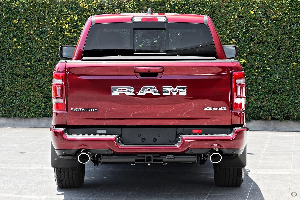 2024 RAM 1500 Laramie Sport RamBox DT 4X4 SWB