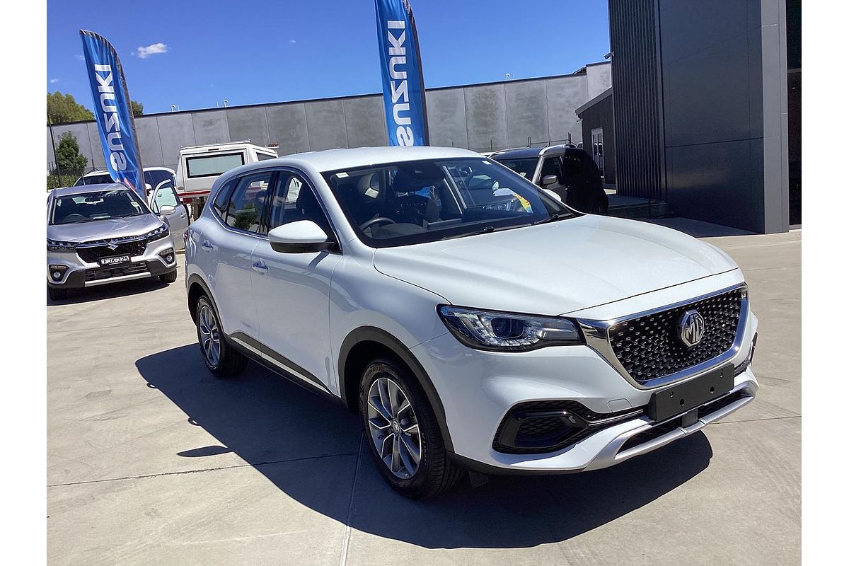 2022 MG HS Core SAS23