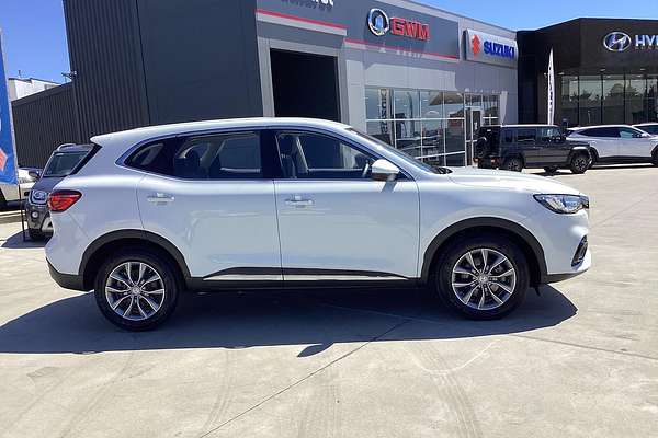 2022 MG HS Core SAS23