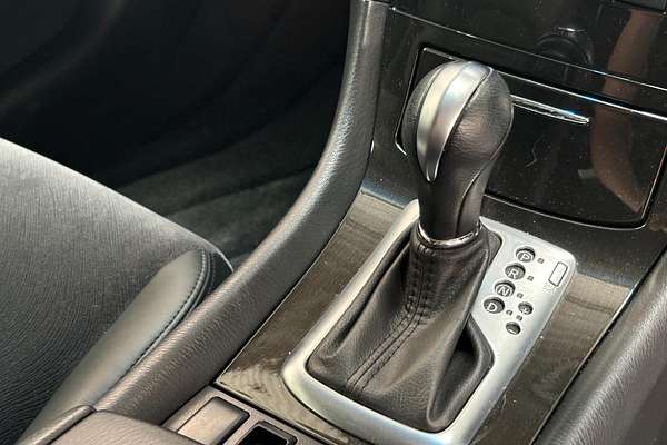 2011 Nissan SKYLINE CROSSOVER 370GT4 Four NJ50