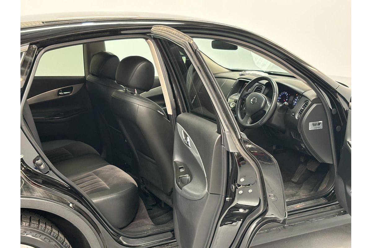 2011 Nissan SKYLINE CROSSOVER 370GT4 Four NJ50