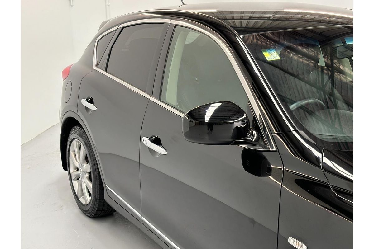 2011 Nissan SKYLINE CROSSOVER 370GT4 Four NJ50