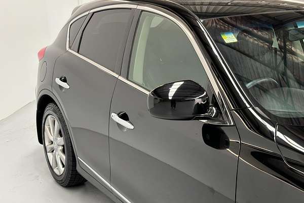 2011 Nissan SKYLINE CROSSOVER 370GT4 Four NJ50