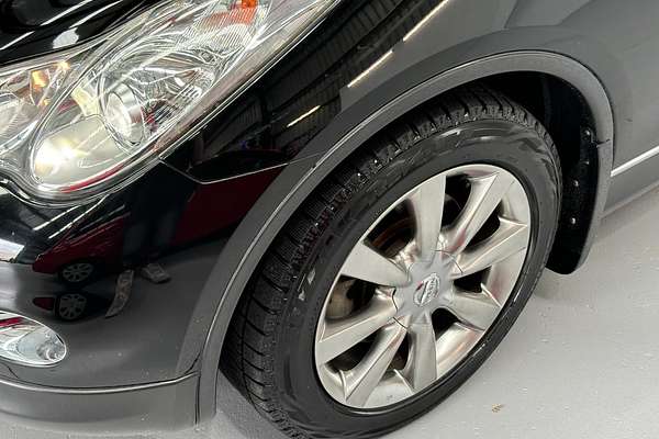 2011 Nissan SKYLINE CROSSOVER 370GT4 Four NJ50