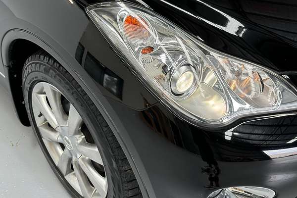 2011 Nissan SKYLINE CROSSOVER 370GT4 Four NJ50