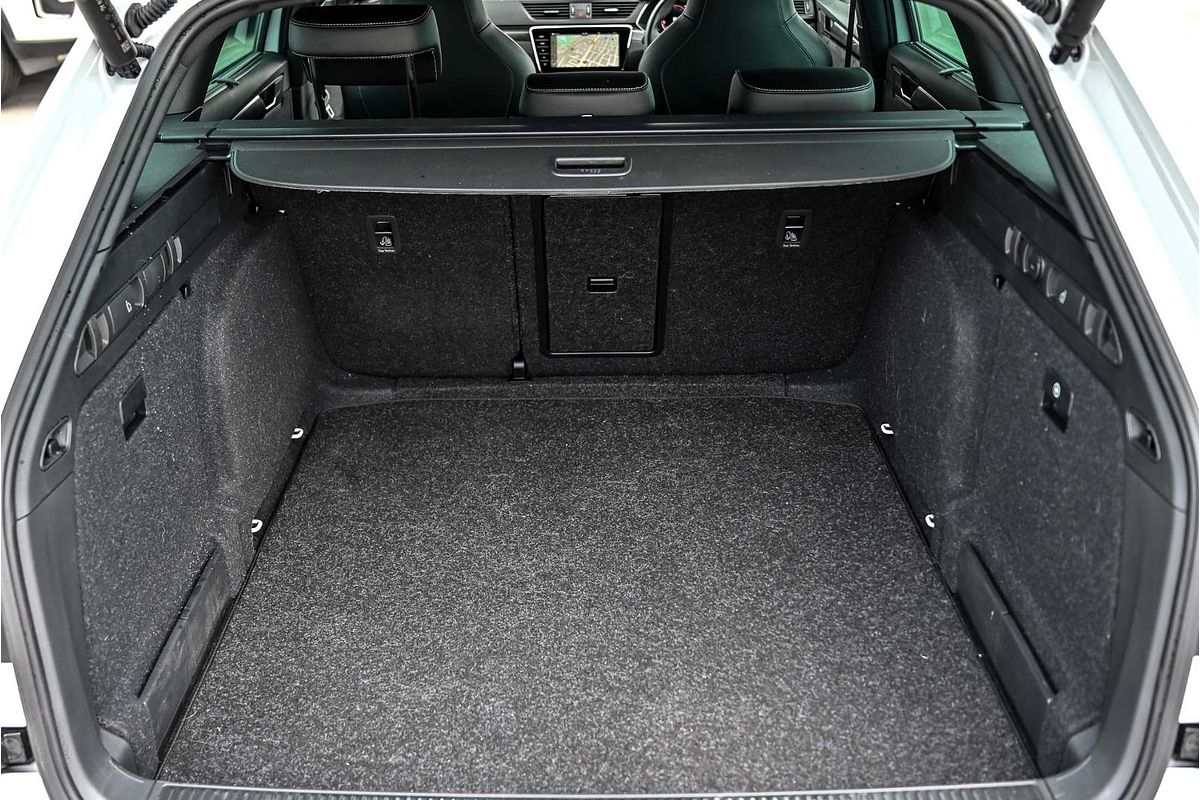 2024 SKODA Superb 206TSI SportLine NP