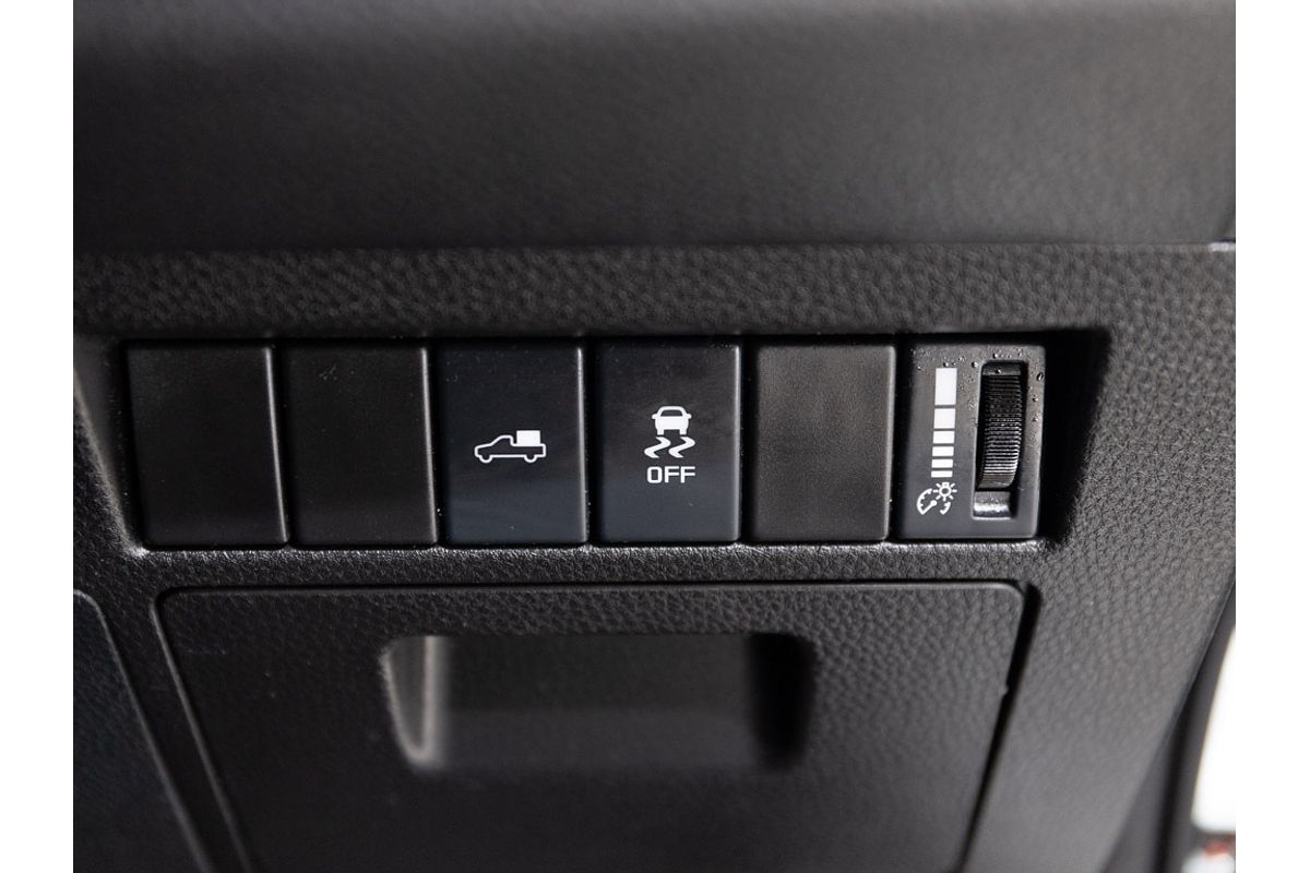 Mazda BT-50 E 6AUTO 3.0L DUAL CAB PICKUP SP 4X4