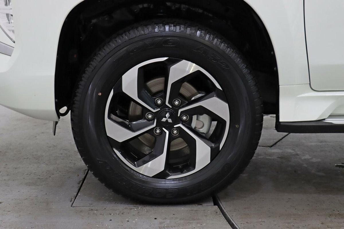2024 Mitsubishi Pajero Sport GLS QG