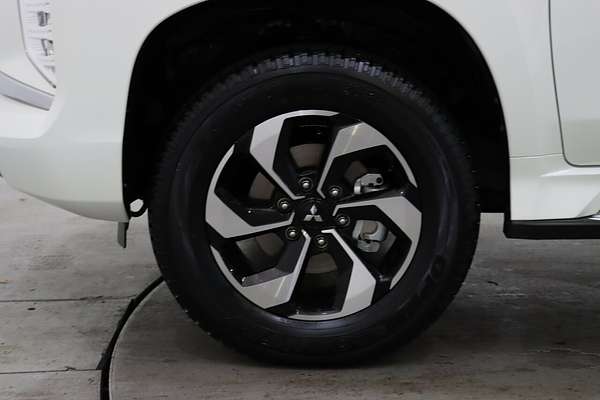 2024 Mitsubishi Pajero Sport GLS QG