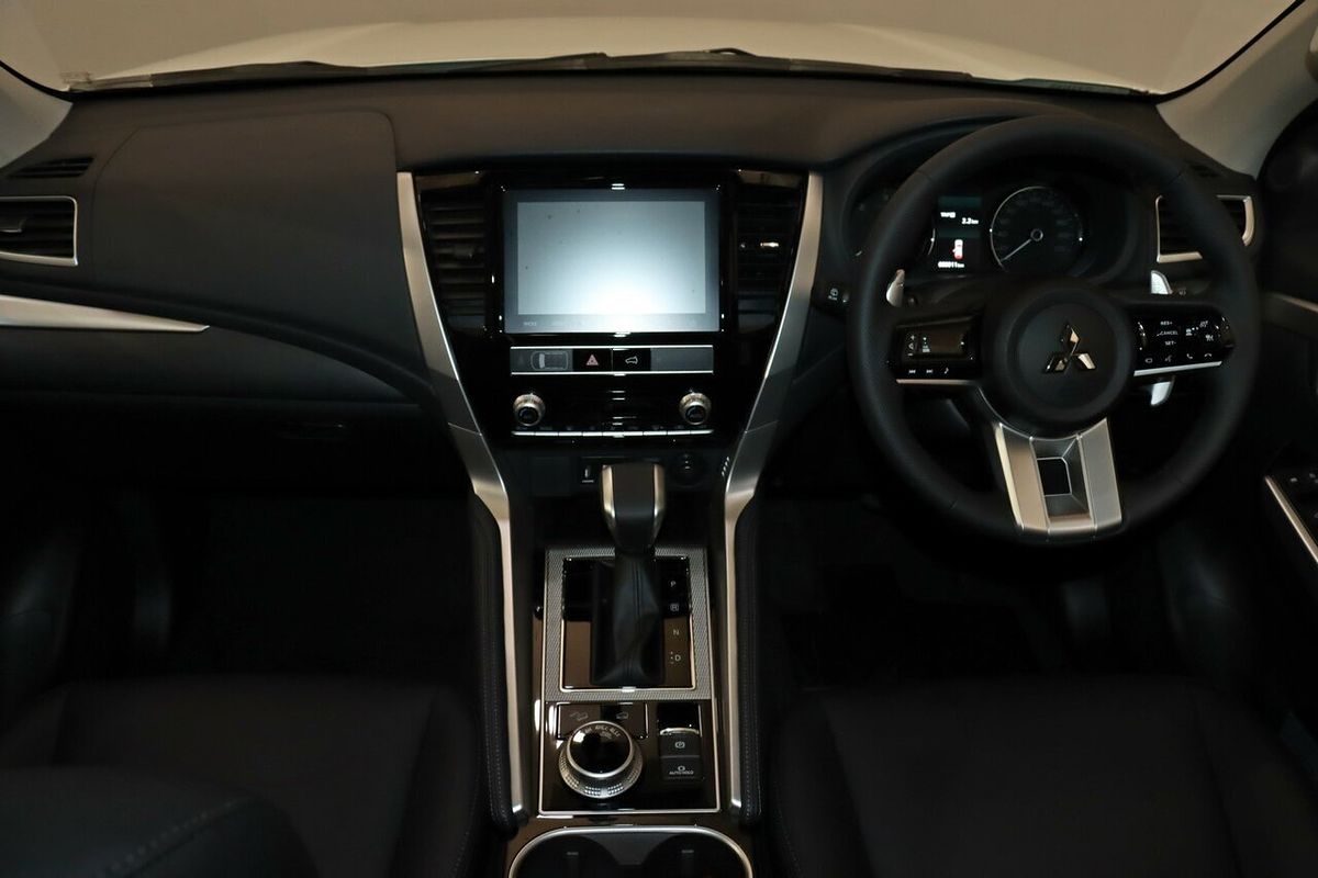 2024 Mitsubishi Pajero Sport GLS QG