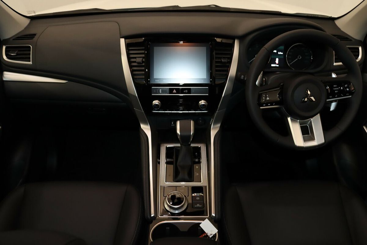2024 Mitsubishi Pajero Sport GLS QG